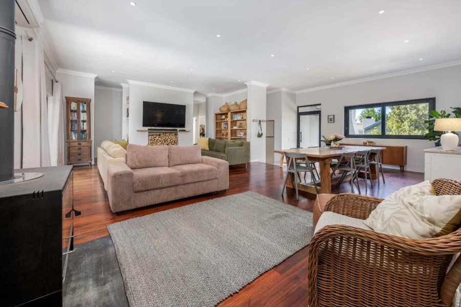 4 Bedroom Property for Sale in Kanonberg Western Cape